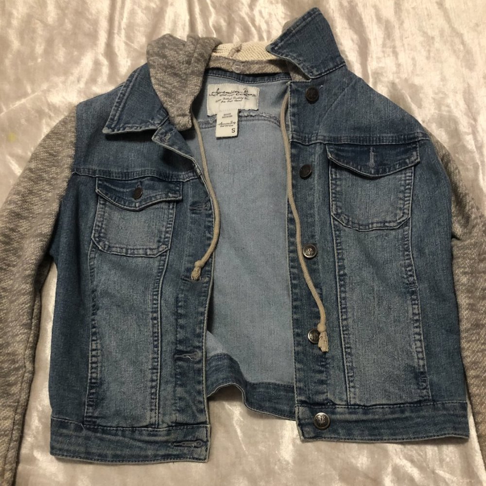 American Rag Jean Jacket - Picture 2 of 4